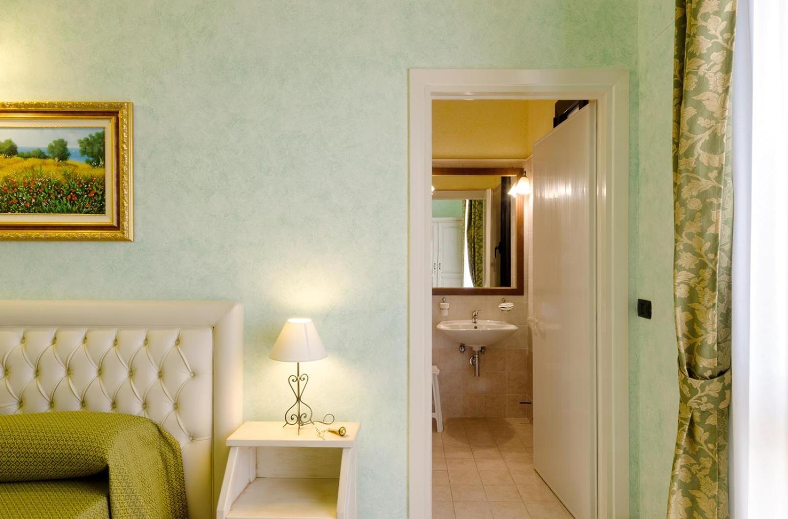 Hotel Salento Gold Beach มารินาดิเปสโคลูเซ ภายนอก รูปภาพ