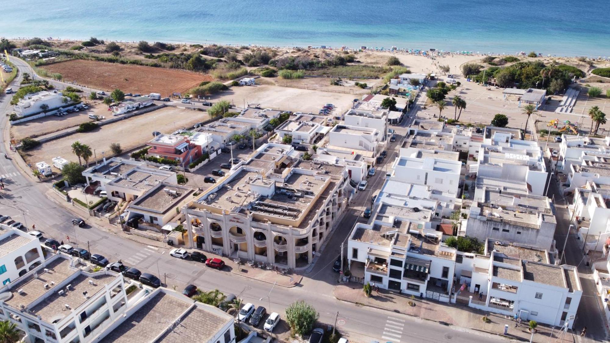 Hotel Salento Gold Beach มารินาดิเปสโคลูเซ ภายนอก รูปภาพ